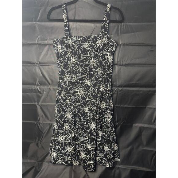 Dressbarn Black/White Floral Summer Dress Sleeveless Square Neck Size Small - Picture 1 of 5